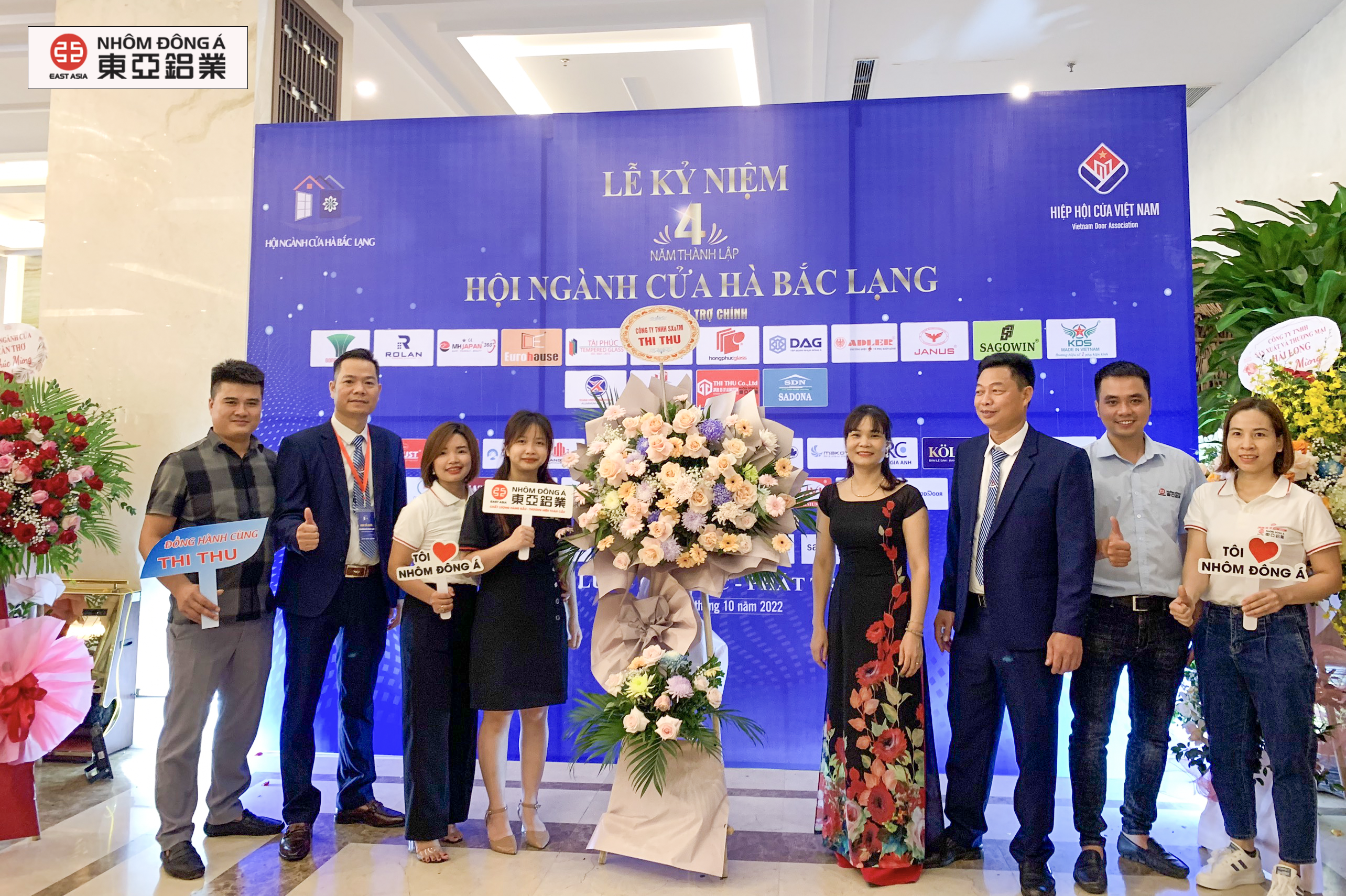 Thi Thu tập thể