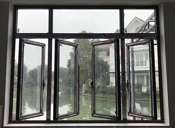 Cửa sổ 4 cánh nhôm kính
