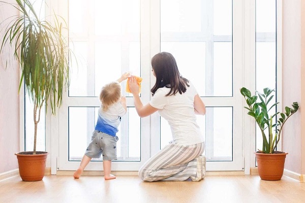 Vệ sinh cửa nhôm kính